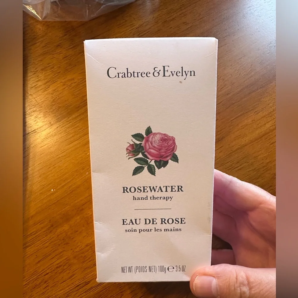 Sale - Skin Care Bundle - Picture 6 of 10